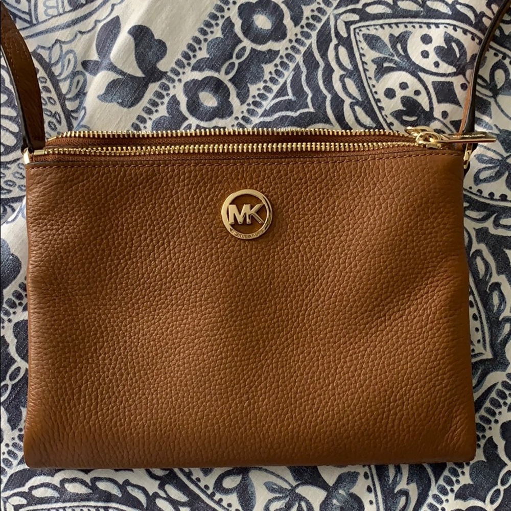Small Michael Kors Hand Bag